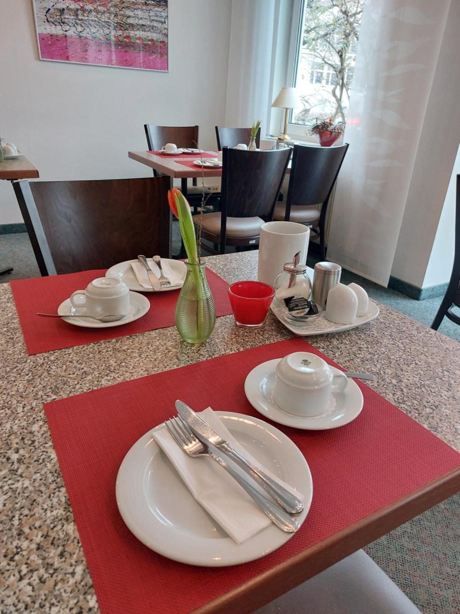 Hotel Zimmermann Filderstadt Eksteriør bilde