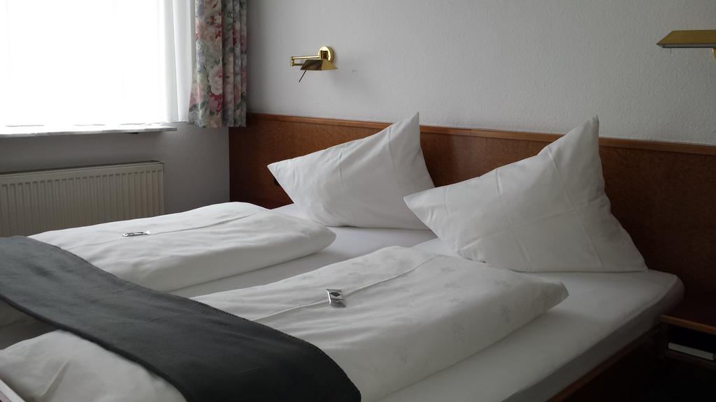 Hotel Zimmermann Filderstadt Eksteriør bilde
